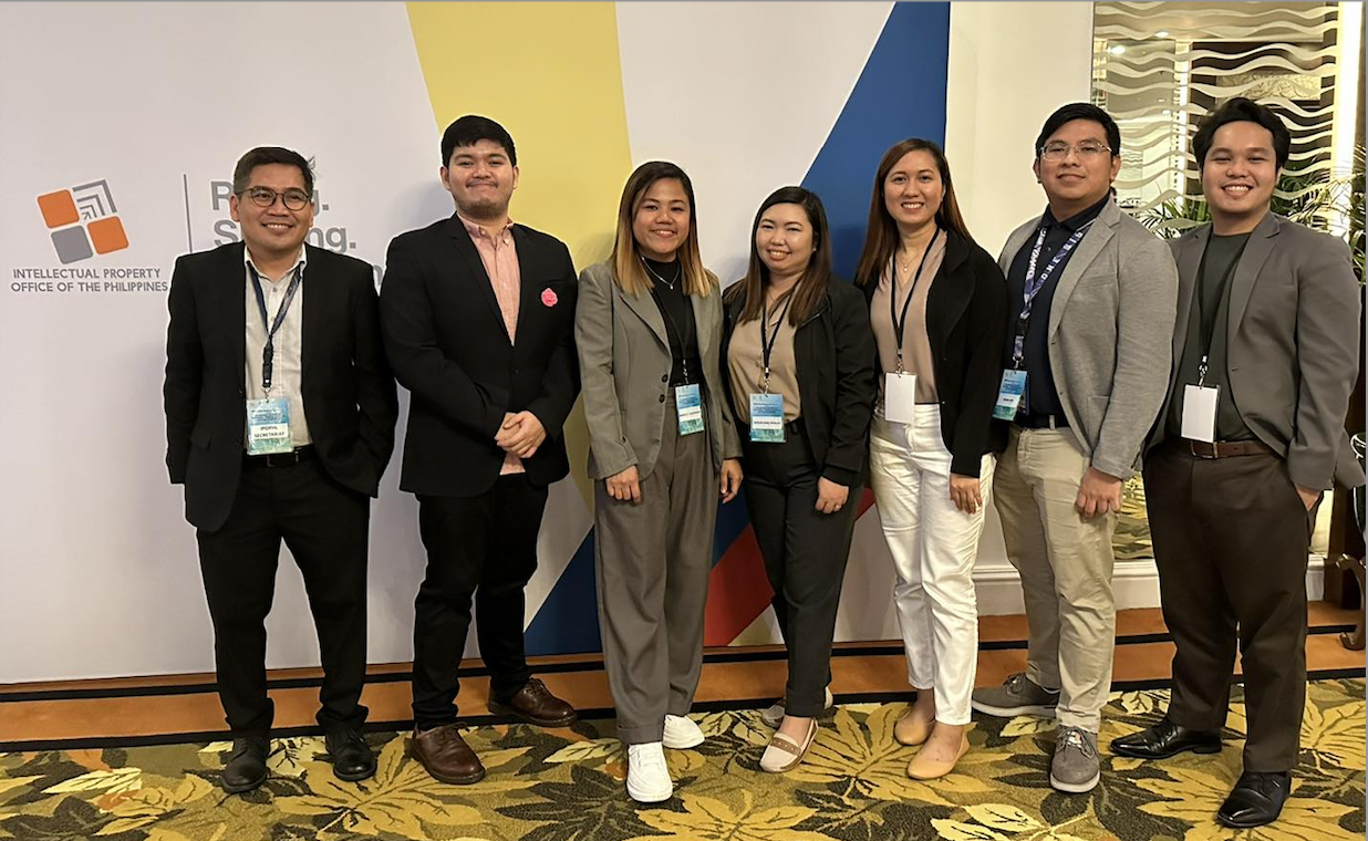 The AIPO Team with the members of the IPOPHL (from left to right: Mr Dindo Dumali, Mr Michael Junsay, Ms Mariela Alcaparas, Ms Madielaine Fatallo, Ms Vanessa Malapit, Mr Bryan James Erfe, and Mr Elijah Paul Luna)