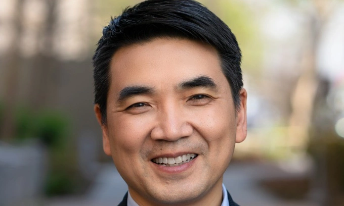 Meet the 6 wealthiest Chinese-American tech billionaires in 2025